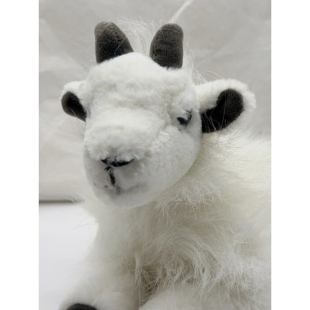 FAO Schwarz White Mountain Billy Goat Soft Furry Plush Animal Laying 13”